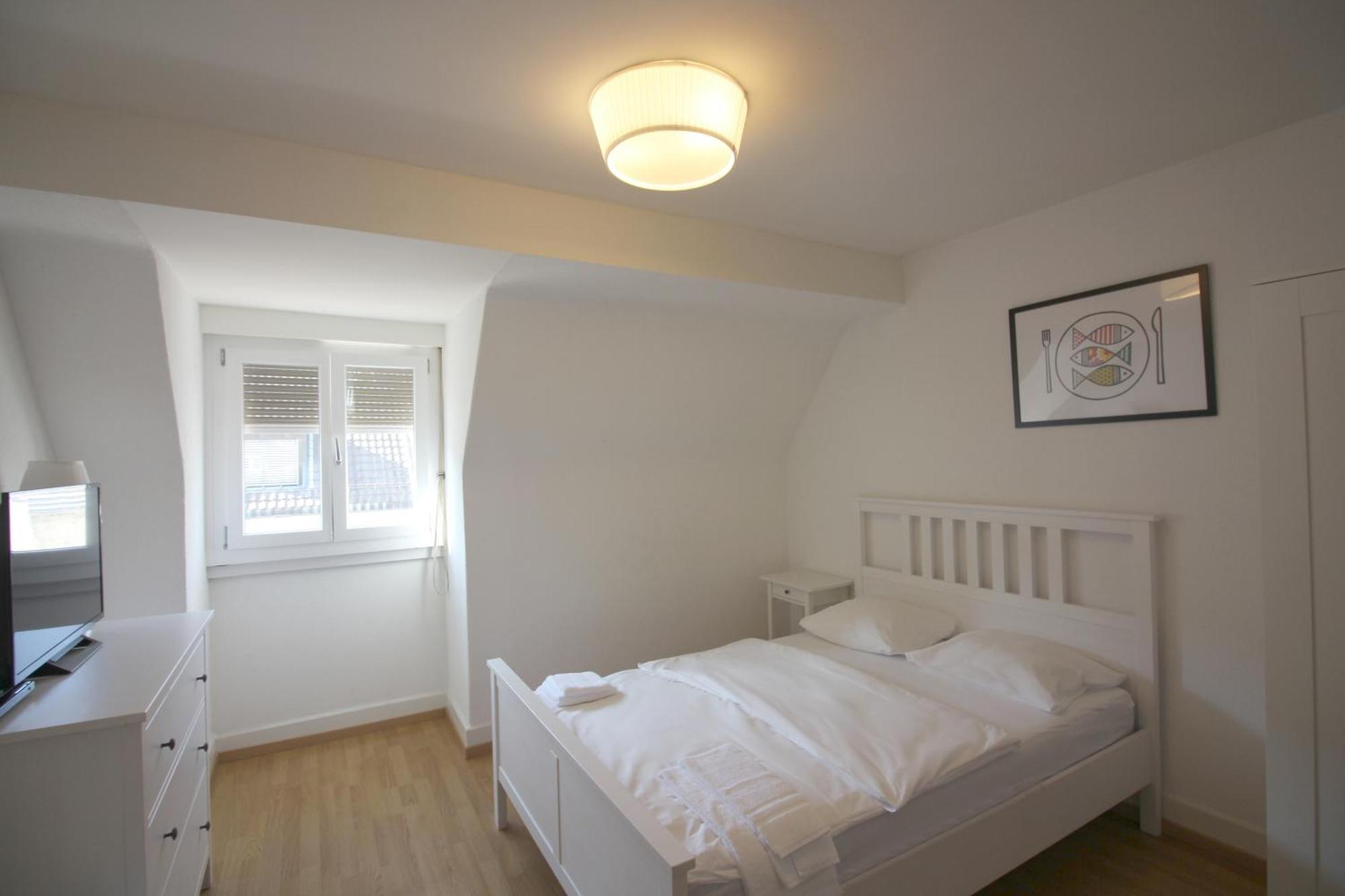 Rent A Home Eptingerstrasse - Self Check-In Basel Rum bild